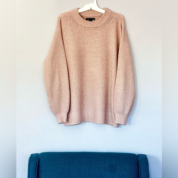 American Eagle 🦅 waffle knit 🧶 sweater - Picture 1 of 4
